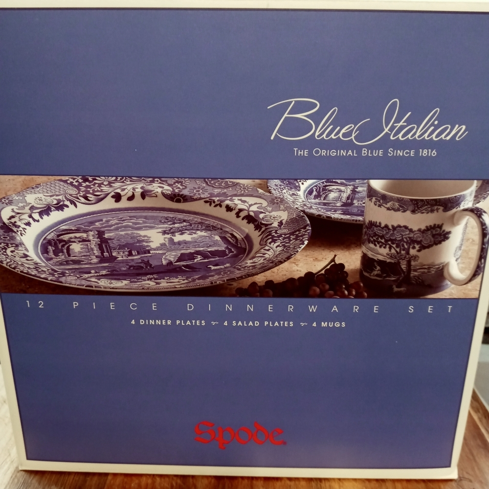 12 piece Spode Blue Italian dinnerware set